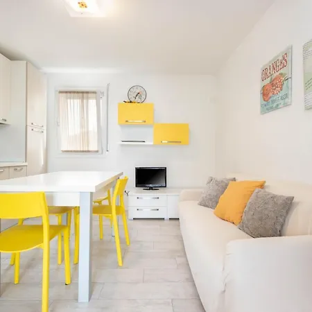 Holiday home Blu Indaco Elsa *